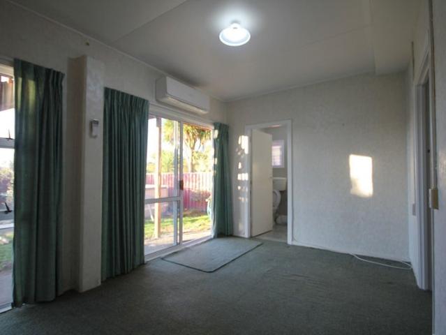 otaki, 2 bedrooms