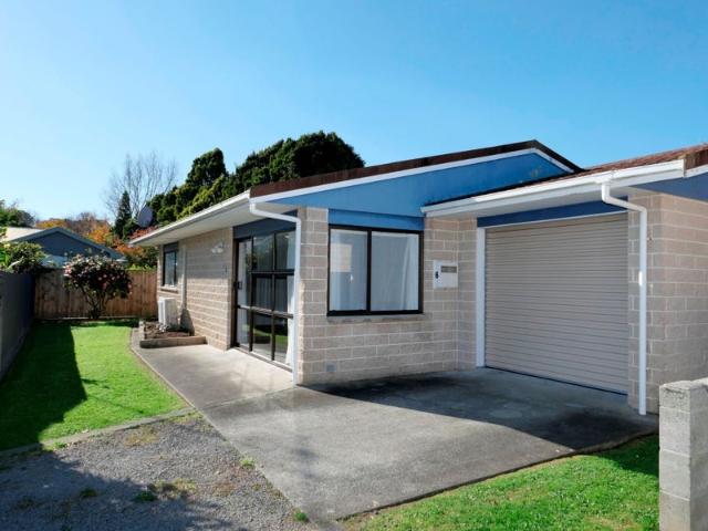 otaki, 2 bedrooms