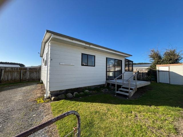 otaki beach, 1 bedroom