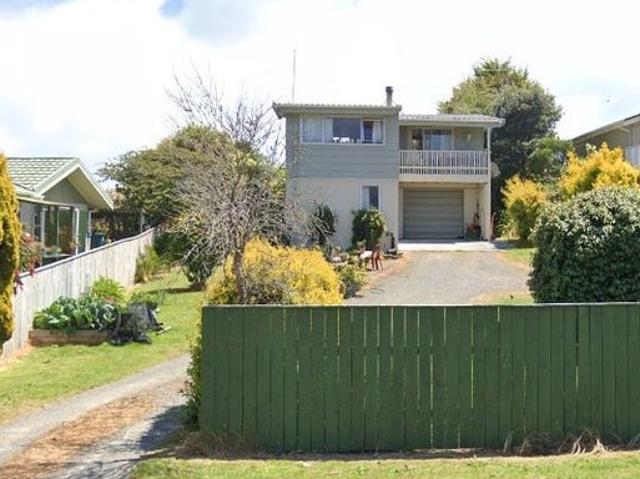 Otaki Beach, 2 bedrooms