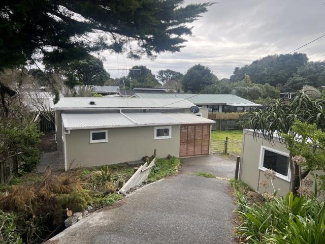 Otaki Beach, 2 bedrooms