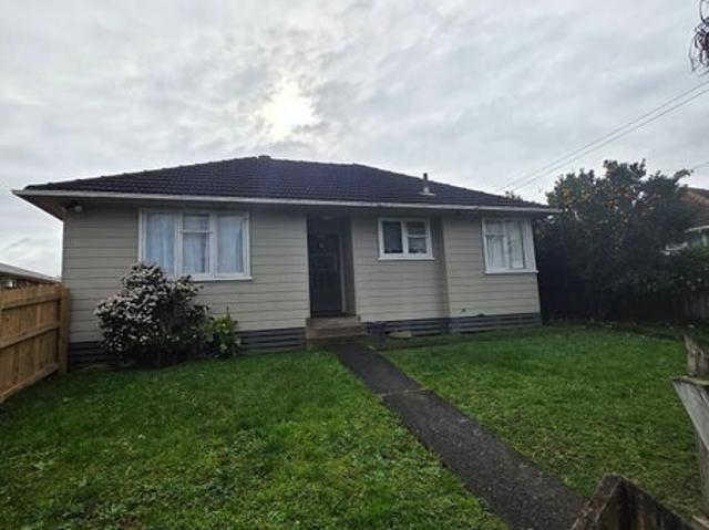 Otara, 6+ bedrooms