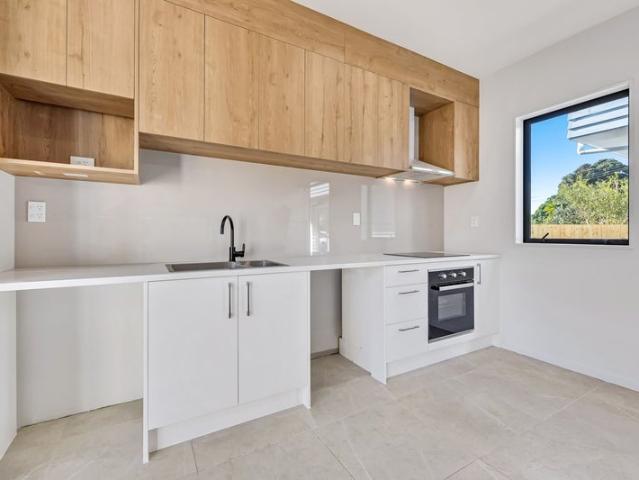 otara, 2 bedrooms