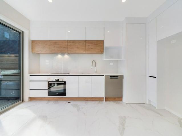 otara, 2 bedrooms