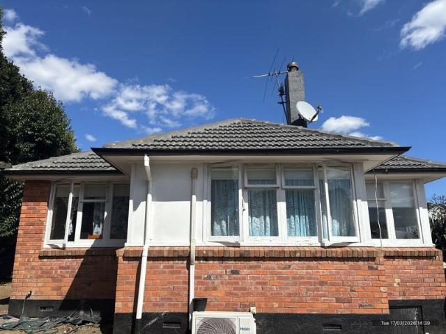 otara, 2 bedrooms