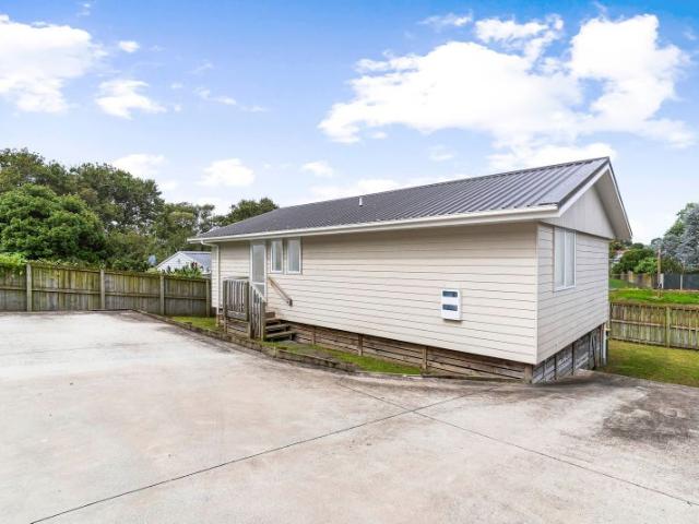 otara, 3 bedrooms