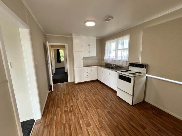 Otara, 3 bedrooms