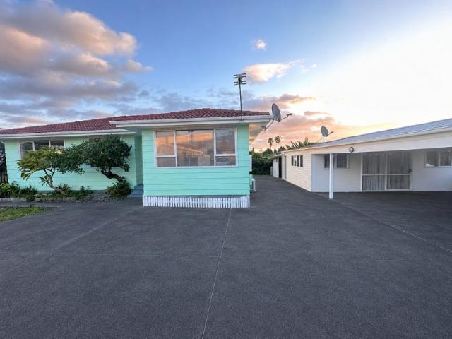 otara, 3 bedrooms