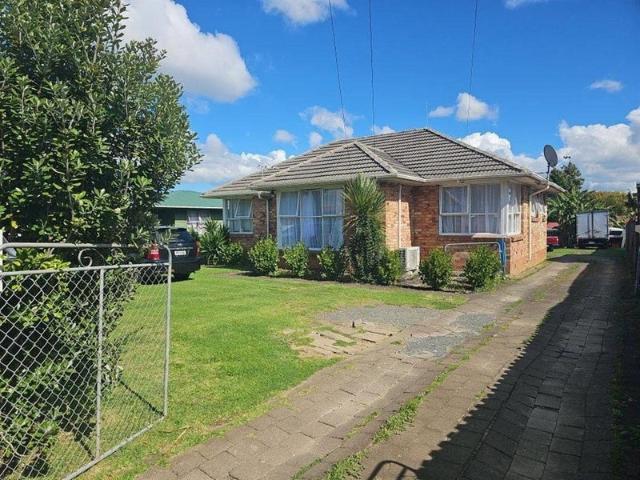 otara, 3 bedrooms