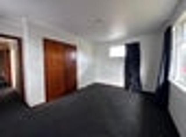 Otara, 3 bedrooms, $660 pw