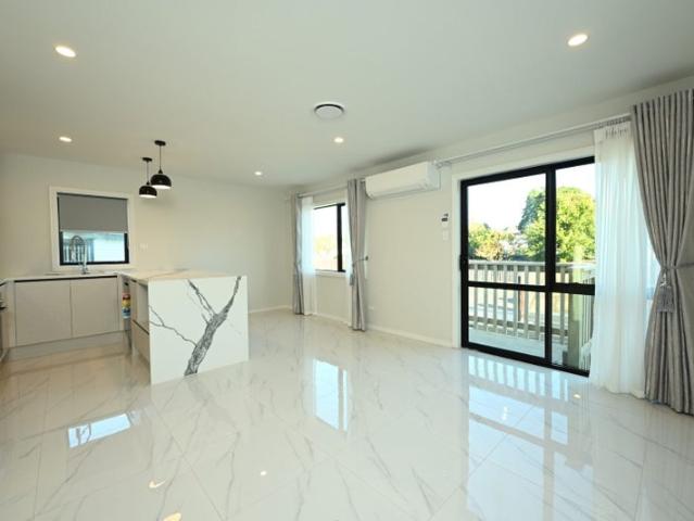 otara, 3 bedrooms