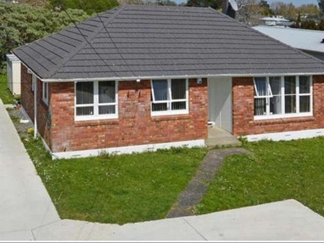 otara, 3 bedrooms