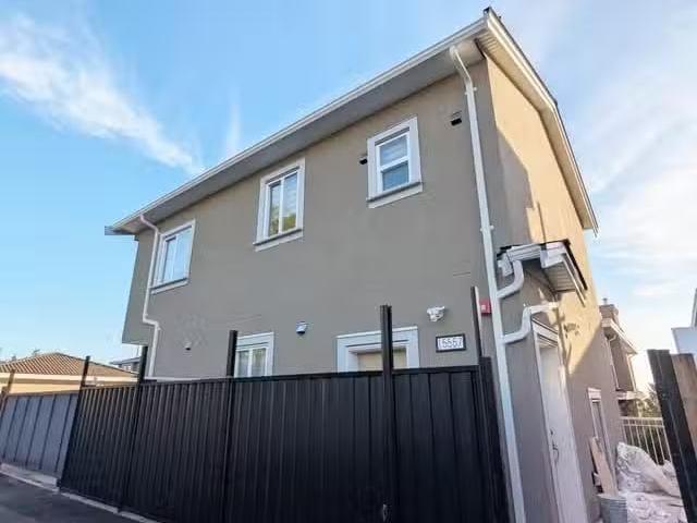 Other Property for rent in Burnaby, Burnaby South, 555x Portla.