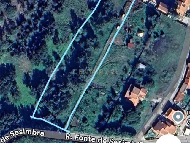 Ótimo terreno para construção de uma moradia