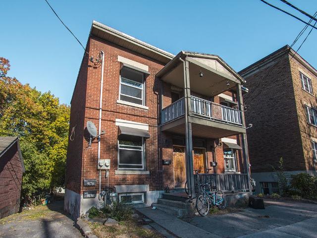 917 Bronson Avenue B Ottawa, ON K1S4G8