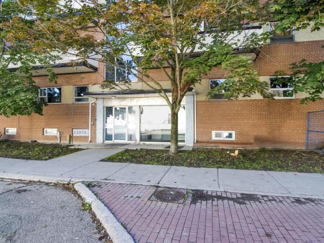 Ottawa, ON K2P 0Y1 380 Frank Street 7