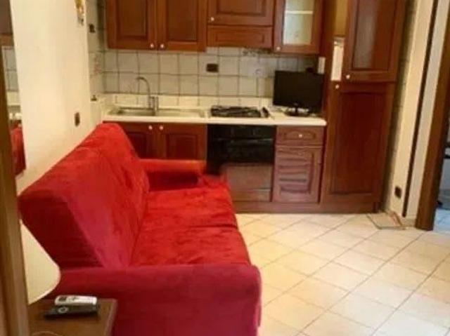 Ottavia monolocale arredato ben collegato