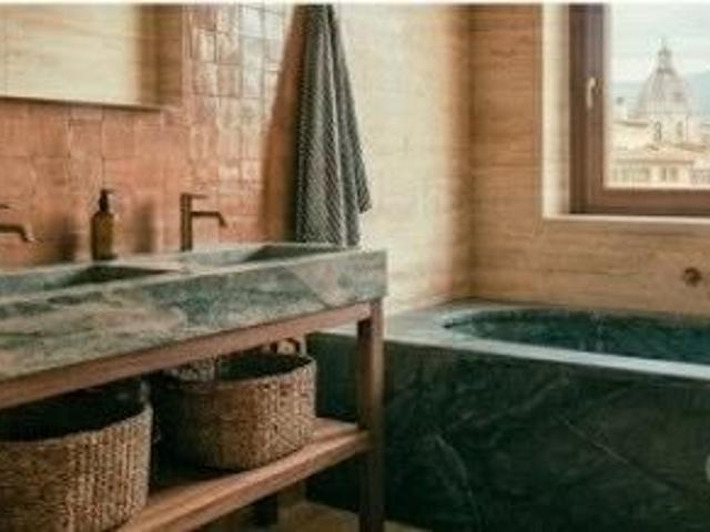 Ottavia loft con BALCONE adiacente Stazione