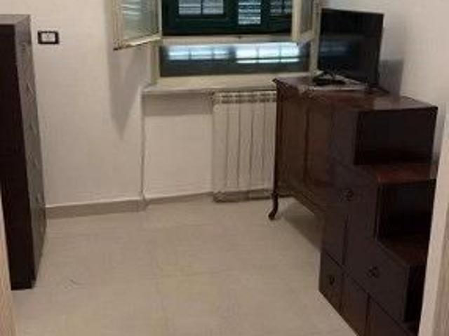 Ottavia trilocale arredato con terrazzo