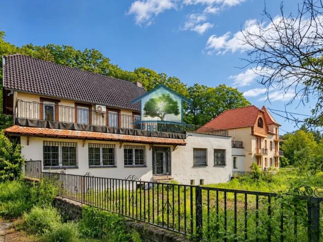 OTTERSTHAL 67 BATIMENT USAGE COMMERCIAL 21 pièces 787m² sur 50,95 ares
