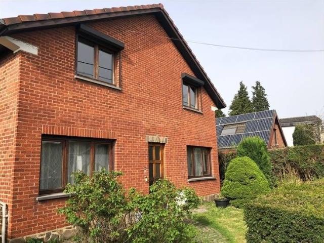 OTTIGNIES Superbe villa 3 chambres + bureau