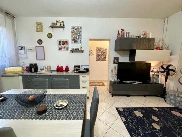 Ottimo appartamento quadrilocale indipendente autonomo nessuna spesa condominiale
