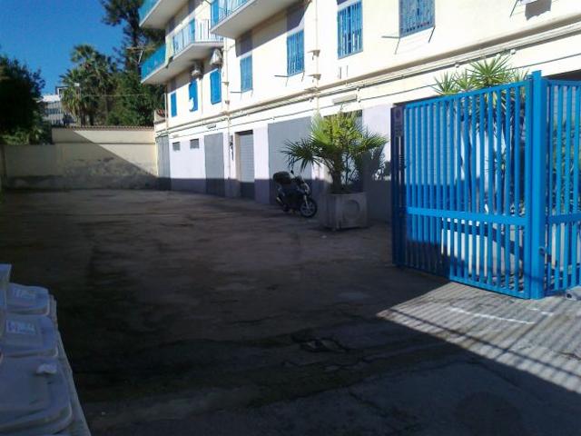 ottimo per deposito/laboratorio/officina/rimessa flotte NCC e Camper