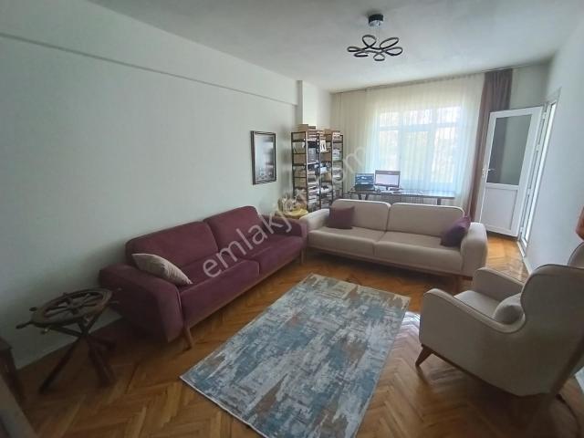 Otuz4| Kartal Merkezde Ara Kat Geniş Ve Kullanışlı Kiralık 2+1