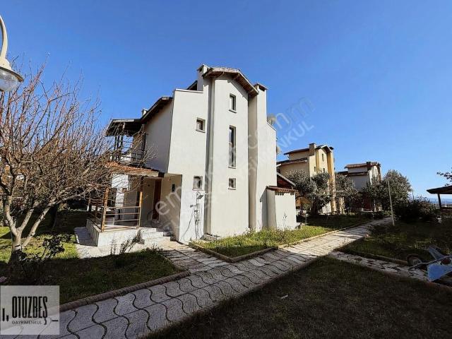Otuzbeş'ten Karaburun Karareis Denize İlk Site Müstakil Villa