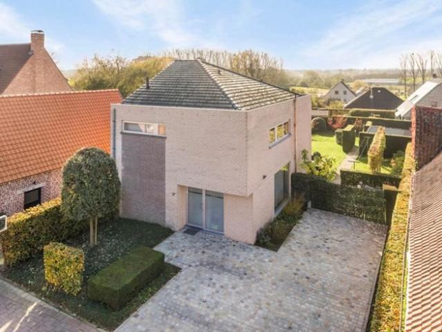 Oudenaken: maison énergétique avec 4 chambres