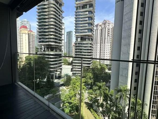 Oue Twin Peaks D9, Condominium