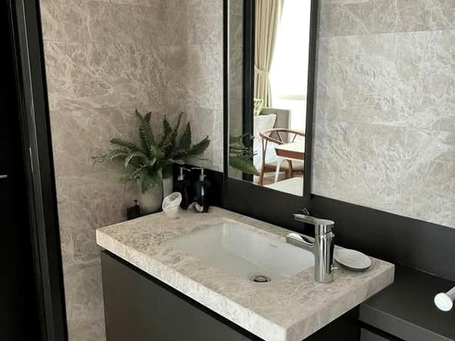 Oue Twin Peaks D9, Condominium