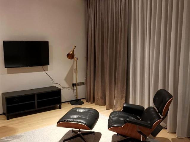 Oue Twin Peaks D9, Condominium