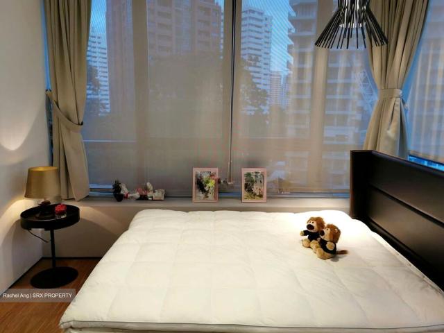 Oue Twin Peaks D9, Condominium