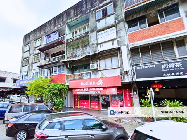 OUG Square