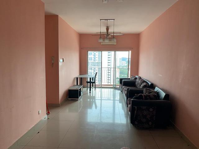 OUG PARKLAND SERVICE RESIDENCE Actual Freehold RENO Low Booking