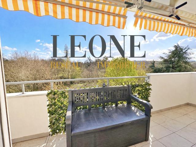 Oullins Appartement T4 familial lumineux avec grand balcon plein sud