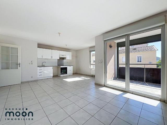 Oullins Centre T3 61m² Balcon Garage