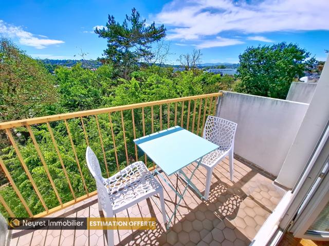 Oullins Pierre Bénite: appartement à vendre avec Vernaison