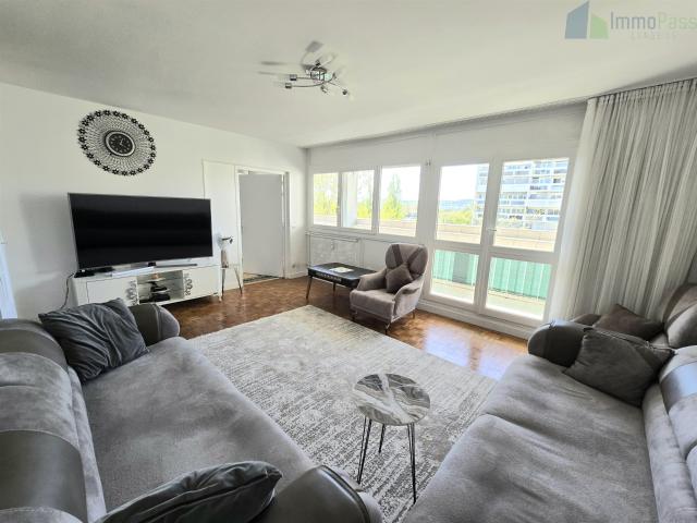 Oullins Pierre Bénite T4 de 87 m2 avec balcon, cave et parki. 87m² Pierre Bénite