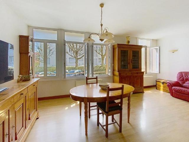 Oullins T3 de 68m² au calme 68m² Oullins