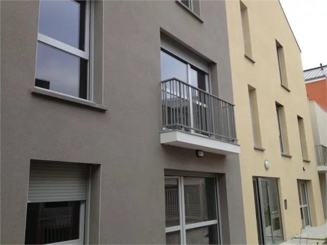 OULLINS 57 m2