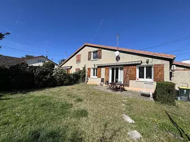 Oullins 69600 Achat / Vente maison 4 pièces t4 au dernier étage parking