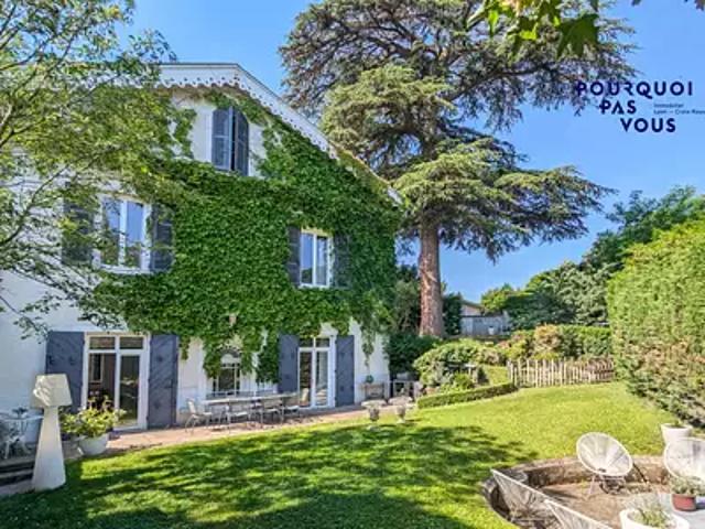 Oullins 69600 Achat / Vente maison 10 pièces t10 piscine parking