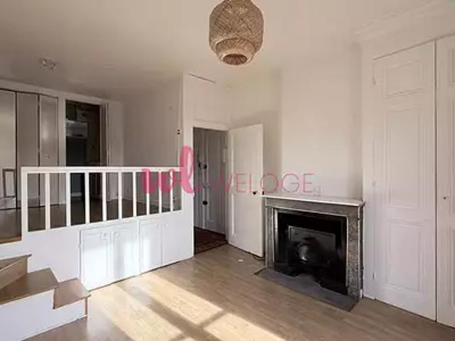 Oullins 69600 Achat / Vente appartement 2 pièces t2 au dernier étage