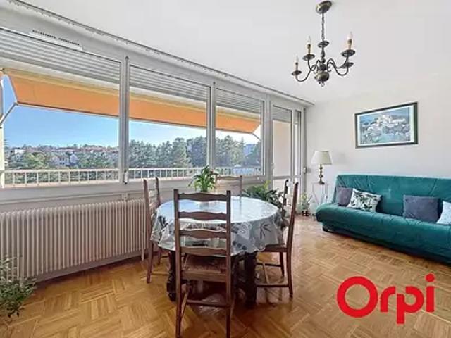 Oullins 69600 Achat / Vente appartement 4 pièces t4 au dernier étage cave