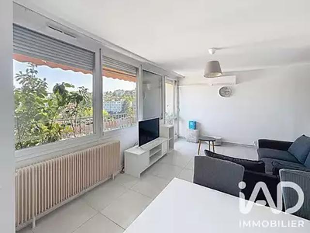 Oullins 69600 Achat / Vente appartement 4 pièces t4 au dernier étage parking