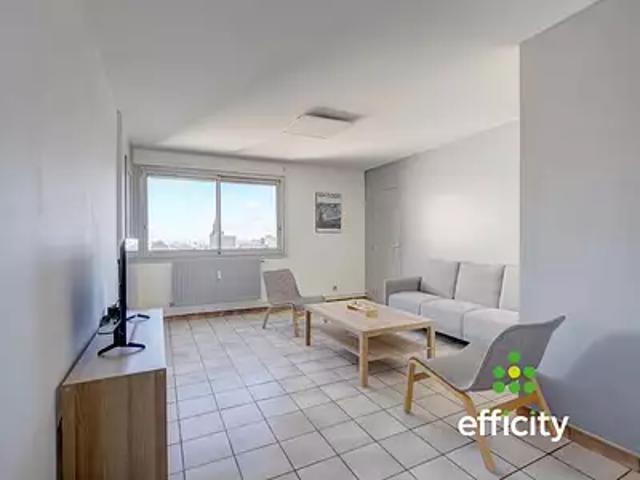 Oullins 69600 Achat / Vente appartement 5 pièces t5 au dernier étage cave