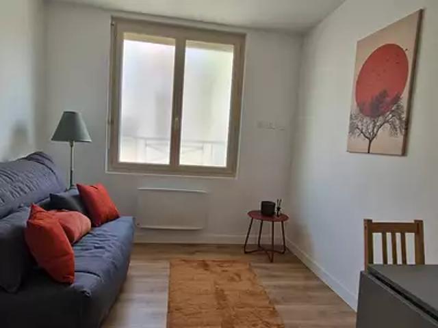 Oullins 69600 Location appartement 1 pièce t1 parking