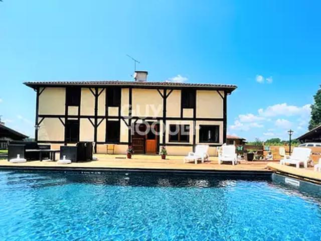 Ousse Suzan 40110 Achat / Vente maison 7 pièces t7 au dernier étage piscine